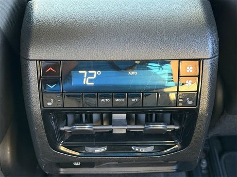 Used 2021 Jeep Grand Cherokee L Limited image 21