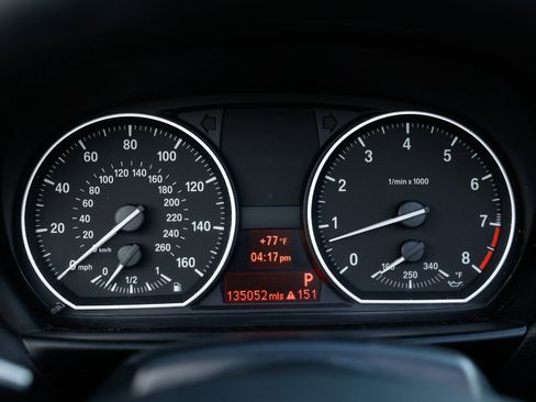 Used 2011 BMW 135i Convertible w/ Premium Pkg image 29