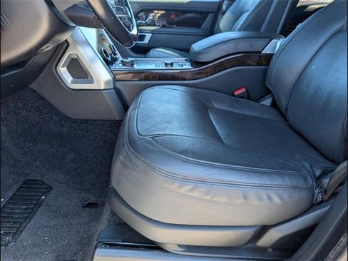 Used 2018 Land Rover Range Rover Supercharged image 8
