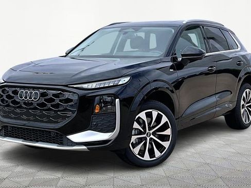 New 2026 Audi Q3 quattro 2.0T AWD/4WD image 1