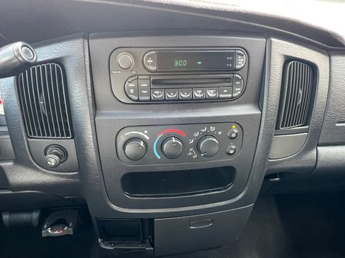 Used 2005 Dodge Ram 2500 Truck SLT AWD/4WD image 29