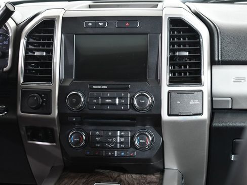 Used 2018 Ford F350 Lariat w/ Lariat Ultimate Package image 9