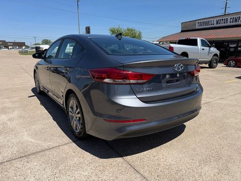 Used 2018 Hyundai Elantra SEL image 5