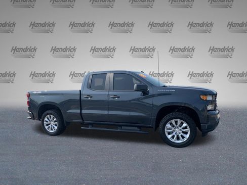 Used 2019 Chevrolet Silverado 1500 Custom w/ Custom Value Package AWD/4WD image 11
