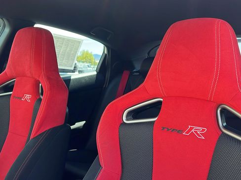 Used 2020 Honda Civic Type R image 17
