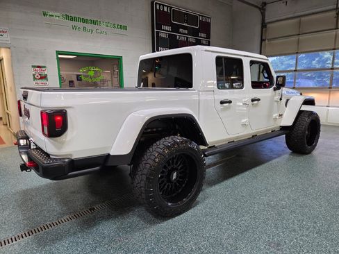 Used 2021 Jeep Gladiator Rubicon AWD/4WD image 6