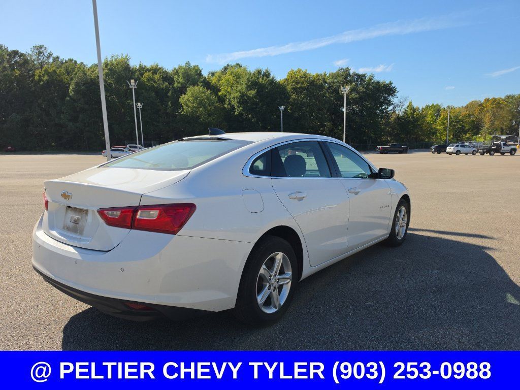 Used 2024 Chevrolet Malibu LS FWD image 8