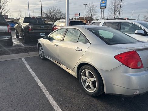 Used 2009 Pontiac G6 Sedan w/ Sport Package 2 image 7