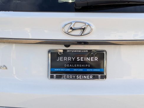 Used 2020 Hyundai Santa Fe Limited image 13