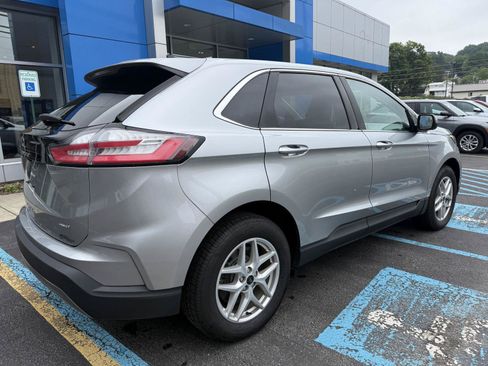 Used 2023 Ford Edge SEL AWD/4WD image 5