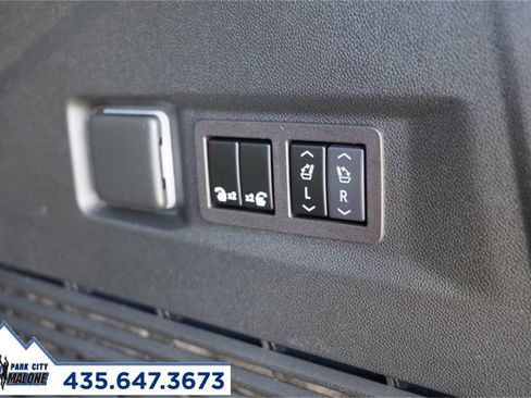 Used 2024 GMC Yukon Denali Ultimate image 35