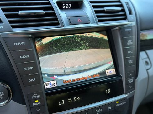 Used 2010 Lexus LS 460 RWD image 31