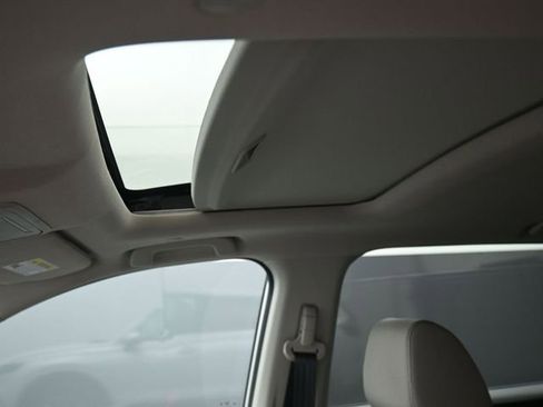 Certified 2025 Honda CR-V EX image 23