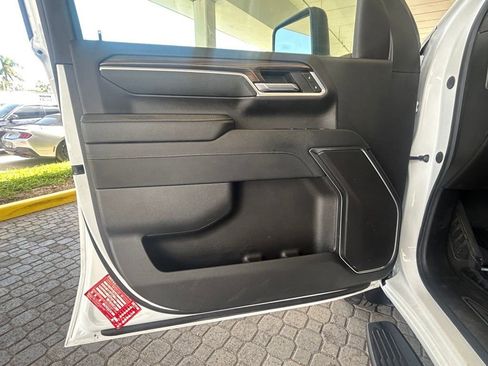 Used 2024 Chevrolet Silverado 2500 LT image 37