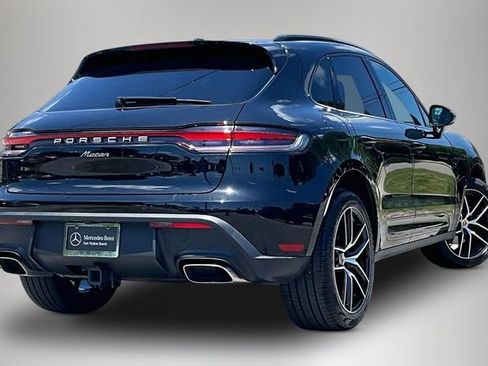 Used 2025 Porsche Macan AWD/4WD image 4