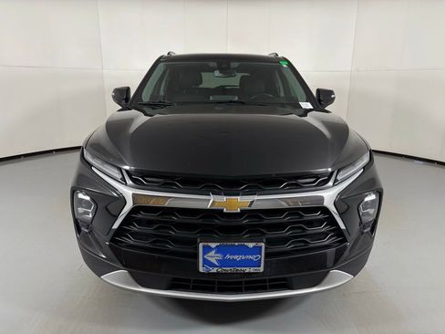 Used 2024 Chevrolet Blazer LT image 3