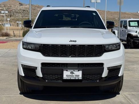 New 2025 Jeep Grand Cherokee L Limited w/ Black Appearance Package image 4
