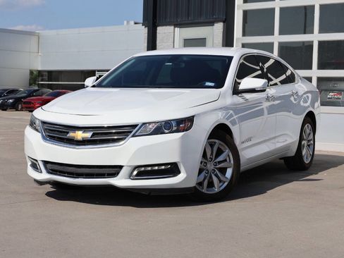 Used 2018 Chevrolet Impala LT FWD image 3