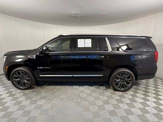 Used 2025 GMC Yukon XL Denali w/ Sun & Power Step Package video 3