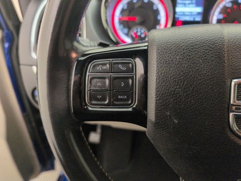 Used 2019 Dodge Grand Caravan SXT w/ Rear Park Assist Package image 38