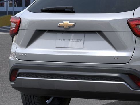 New 2026 Chevrolet Trax LT image 14