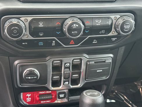 Used 2023 Jeep Wrangler Unlimited Rubicon 4xe w/ Steel Bumper Group image 23