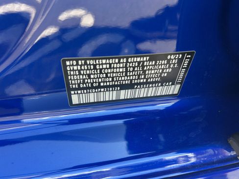 Used 2023 Volkswagen Golf R AWD/4WD image 24