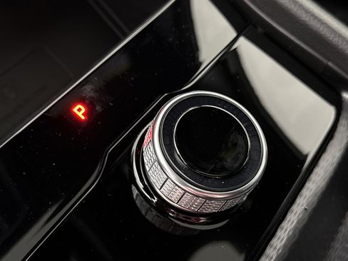 New 2025 Jeep Grand Cherokee Altitude image 26