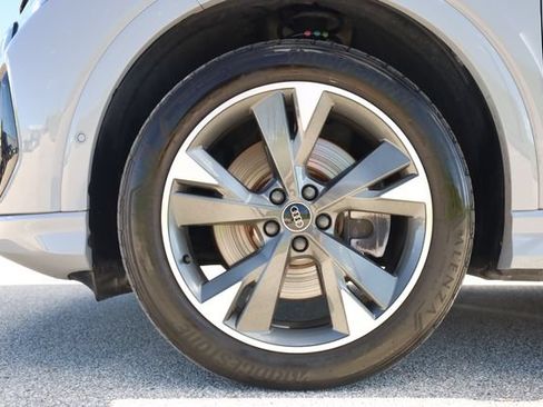 Used 2023 Audi Q4 e-tron Premium Plus w/ Premium Plus AWD/4WD image 9