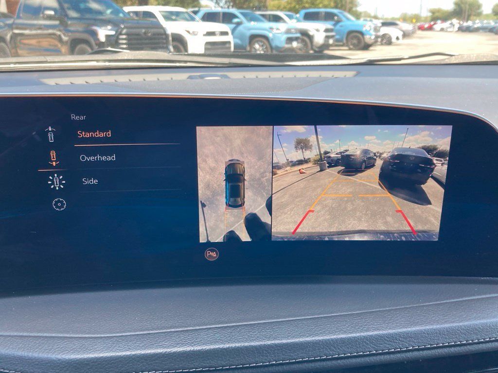 Used 2025 Cadillac XT4 Premium Luxury FWD image 17