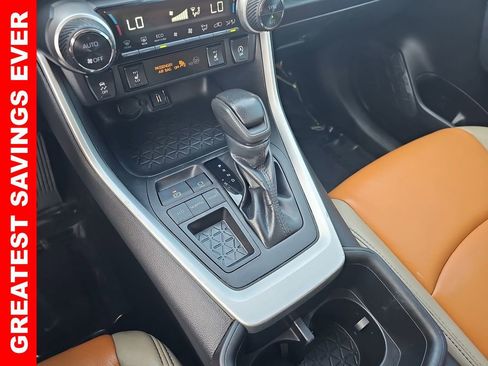 Used 2022 Toyota RAV4 XLE image 24