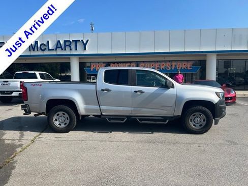 Used 2018 Chevrolet Colorado W/T w/ WT Convenience Package AWD/4WD image 2