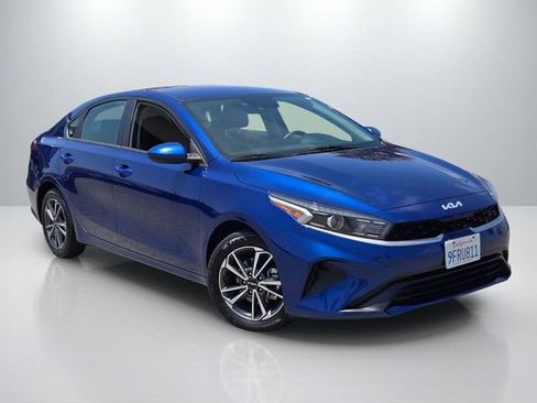 Used 2023 Kia Forte LXS FWD image 1