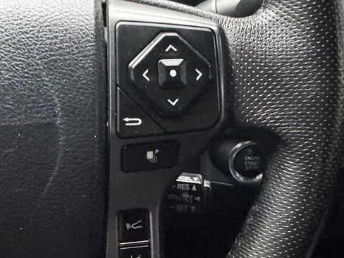 Used 2020 Toyota Tacoma TRD Sport w/ Technology Package image 27