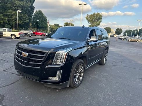Used 2020 Cadillac Escalade Premium Luxury w/ Escalade Sport Edition RWD image 9