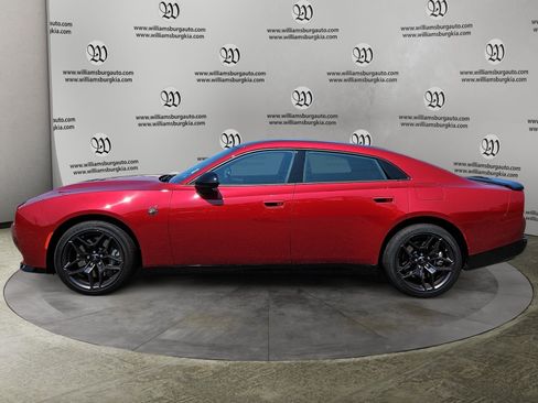 Used 2026 Dodge Charger Scat Pack AWD/4WD image 2