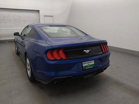 Used 2018 Ford Mustang Coupe RWD image 5