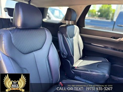 Used 2025 Hyundai Palisade SEL FWD image 16
