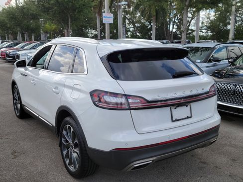 Certified 2023 Lincoln Nautilus Reserve FWD image 3