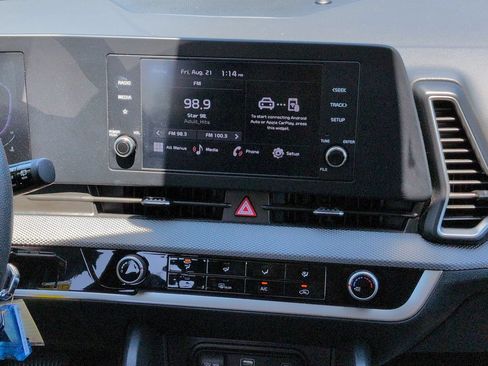 Certified 2025 Kia Sportage LX FWD image 18