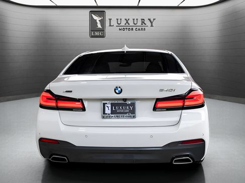 Used 2023 BMW 540i xDrive w/ M Sport Package AWD/4WD image 7