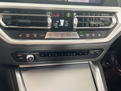 Used 2023 BMW 440i xDrive Convertible w/ Premium Package image 16