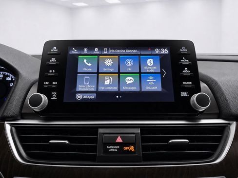 Used 2018 Honda Accord EX image 21