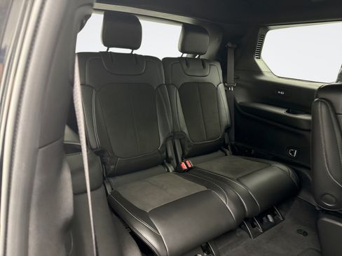 Used 2023 Jeep Grand Cherokee L Laredo AWD/4WD image 19
