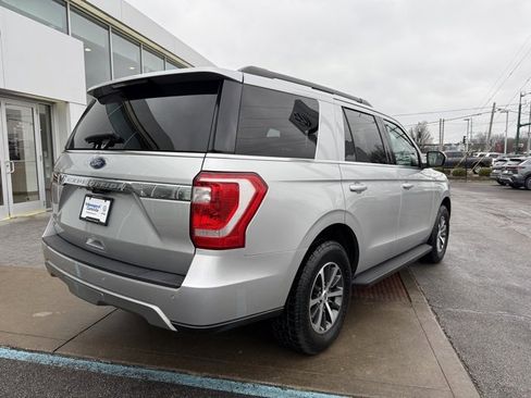 Used 2019 Ford Expedition XLT image 6