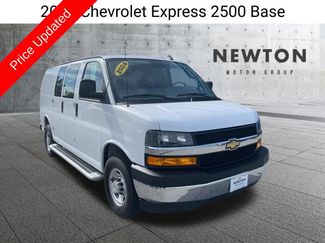 Used 2024 Chevrolet Express 2500 w/ Driver Convenience Package RWD video 1