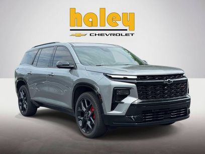 Used 2024 Chevrolet Traverse RS w/ LPO, Floor Liner Package