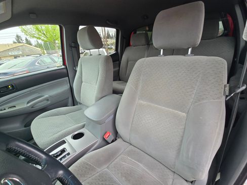Used 2007 Toyota Tacoma PreRunner RWD image 22
