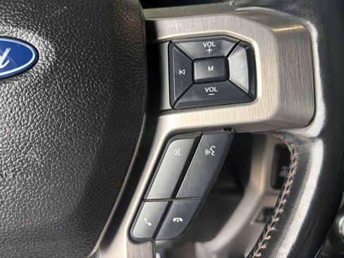 Used 2019 Ford F250 Platinum w/ Platinum Ultimate Package AWD/4WD image 9