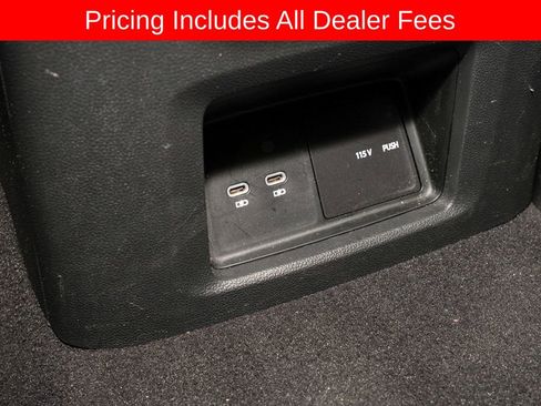 Used 2024 Volkswagen Atlas Cross Sport SE FWD image 8
